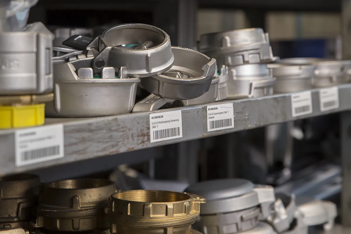 Skladište rezervnih dijelova s originalnim dijelovima